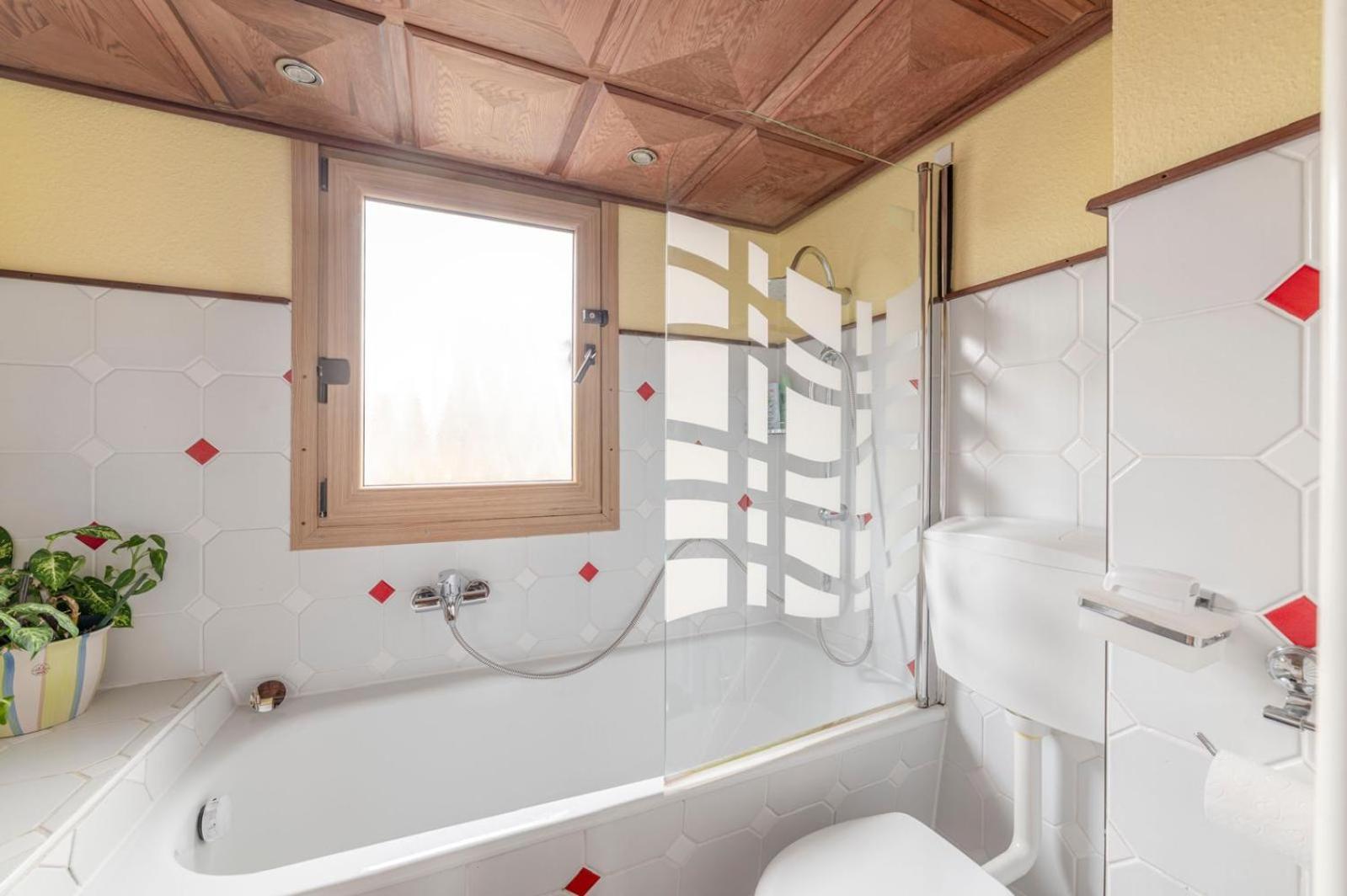 Cozy Villa With Garden, Balcony And Parking Area In Duesseldorf Kültér fotó