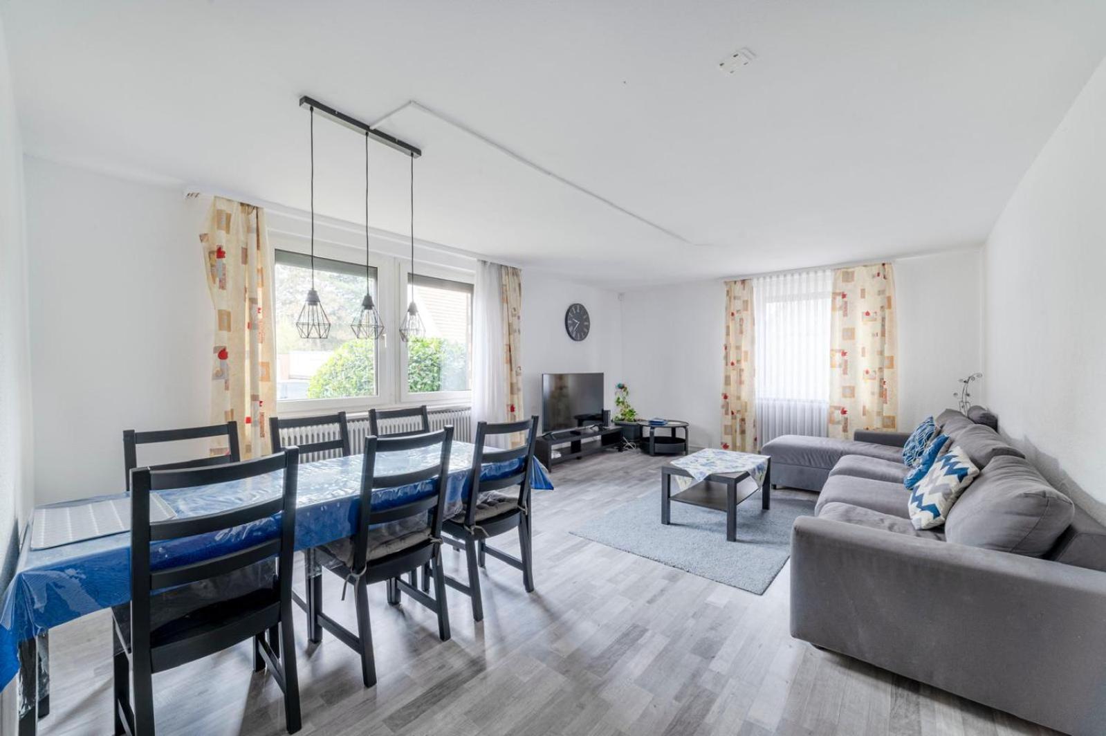Cozy Villa With Garden, Balcony And Parking Area In Duesseldorf Kültér fotó