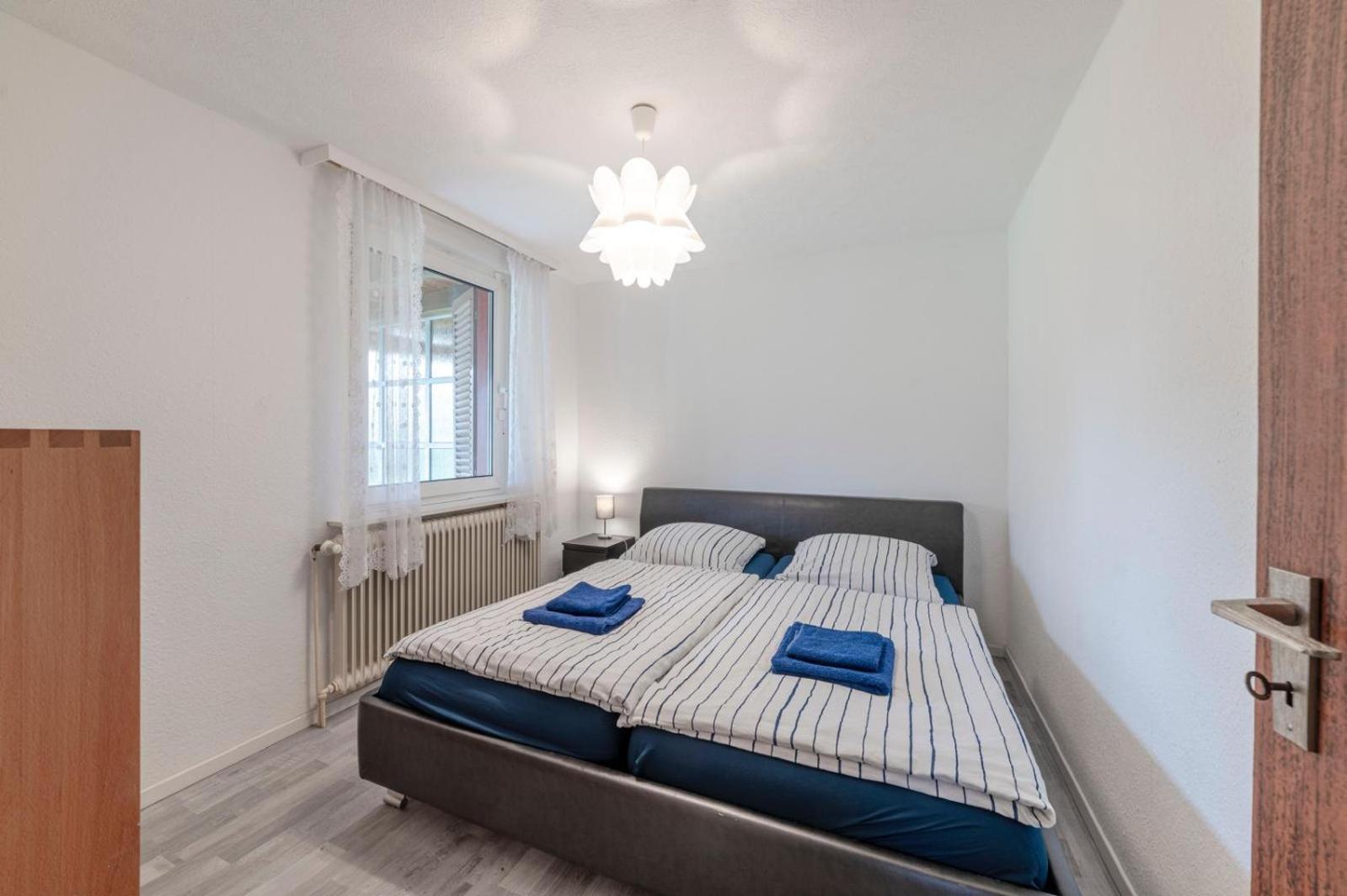 Cozy Villa With Garden, Balcony And Parking Area In Duesseldorf Kültér fotó