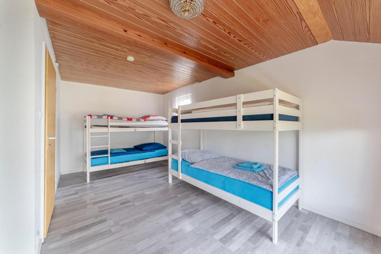 Cozy Villa With Garden, Balcony And Parking Area In Duesseldorf Kültér fotó